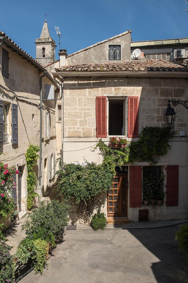 Arles Maison Petite Roquette Et Garage Exterior foto